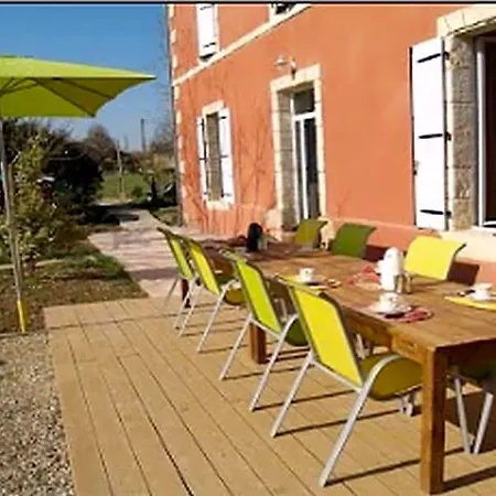 Maison Sarrau Couette-café 3*