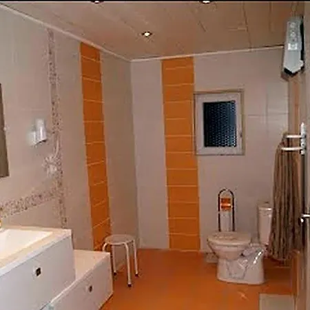 Maison Sarrau 3* Varè