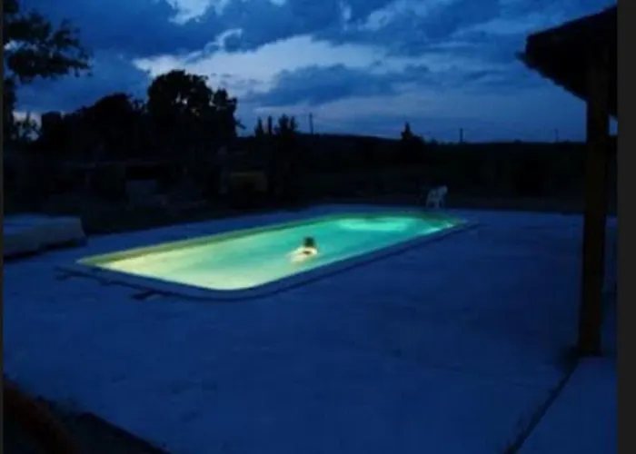 Maison Sarrau Bed and Breakfast Varè