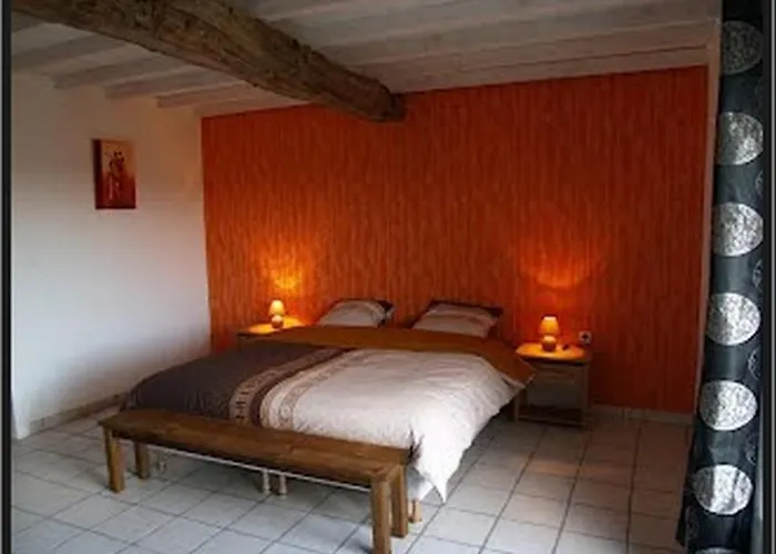 Maison Sarrau Bed and Breakfast Varè